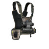 Cotton Carrier Camera Harness voor 1 camera   1 verrekijker Camo